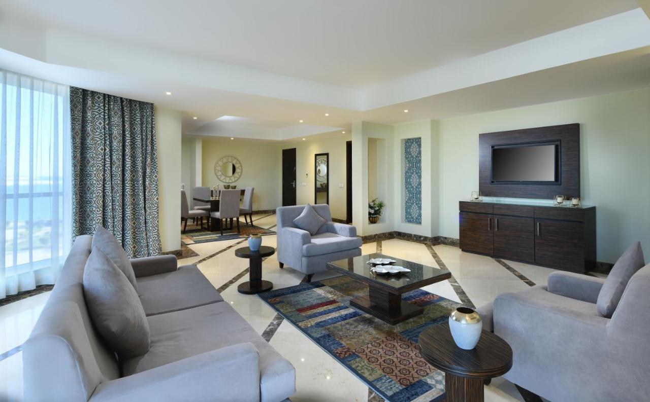 Tolip El Forsan Hotel Ismailia Exteriör bild Suite at the hotel