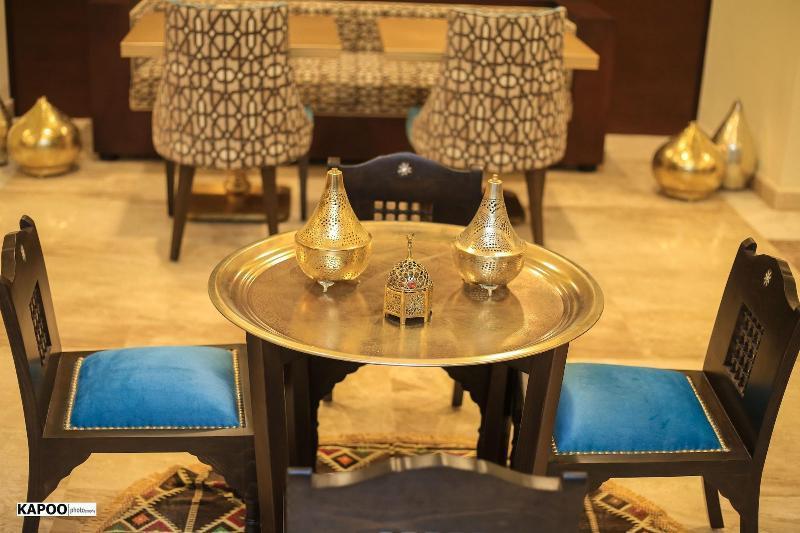 Tolip El Forsan Hotel Ismailia Exteriör bild A traditional Moroccan table