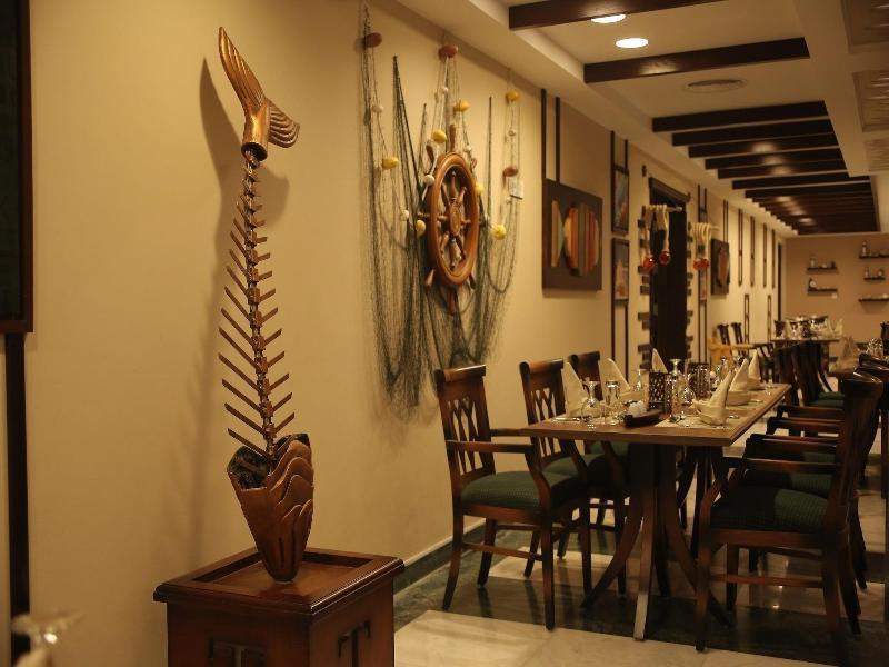 Tolip El Forsan Hotel Ismailia Exteriör bild The interior of the restaurant