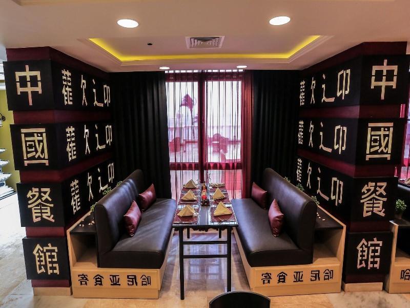 Tolip El Forsan Hotel Ismailia Exteriör bild Interior of a restaurant in Beijing